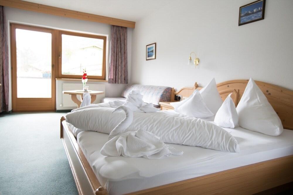 Hotel Hoehlenstein 턱스 외부 사진