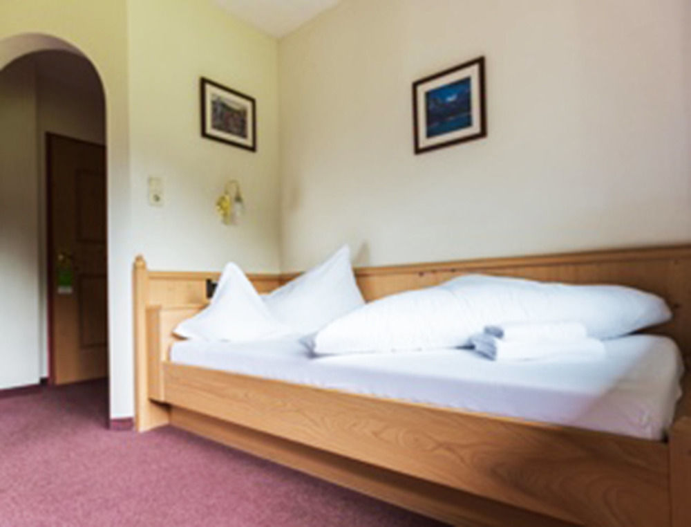 Hotel Hoehlenstein 턱스 외부 사진
