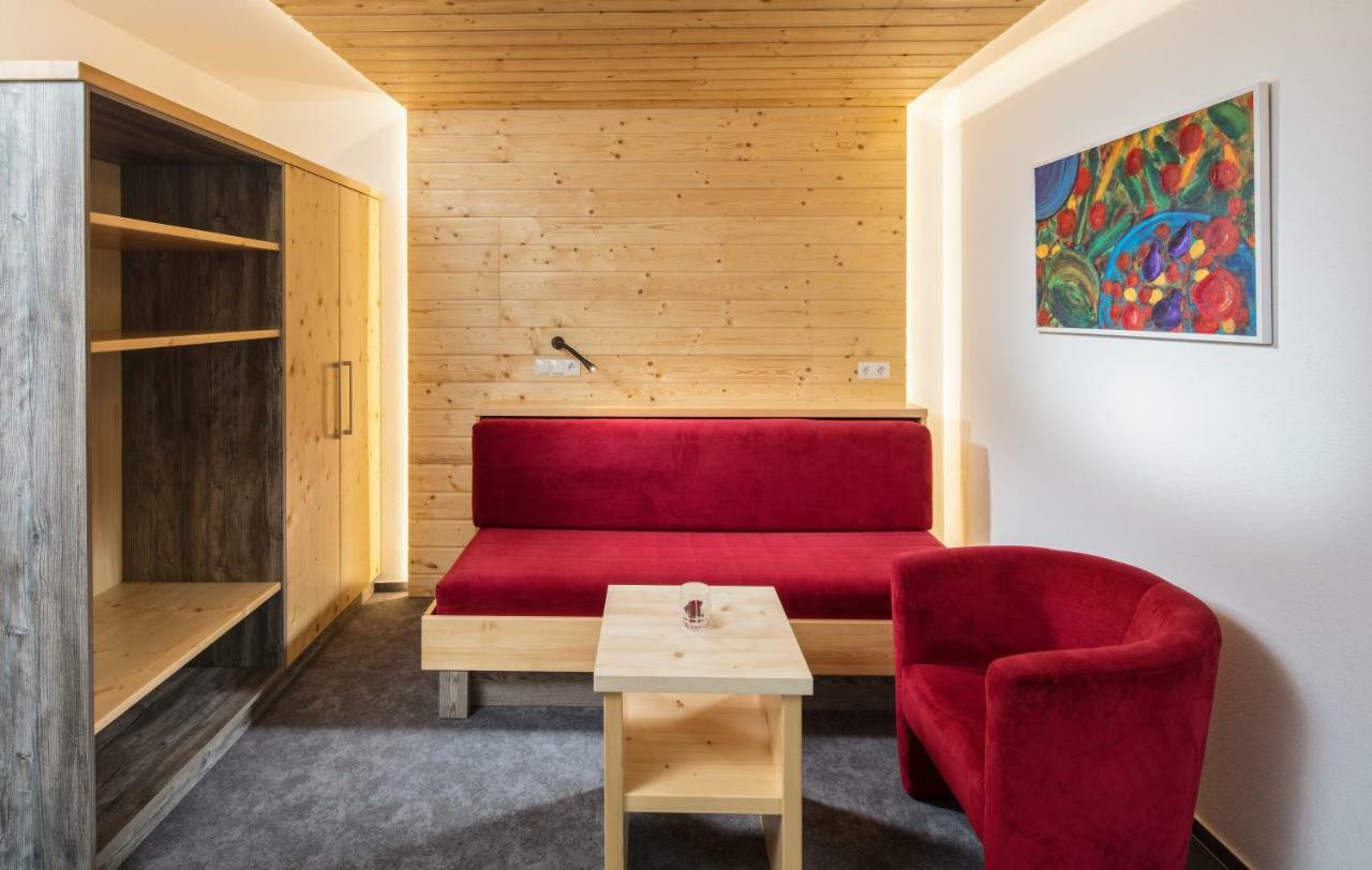 Hotel Hoehlenstein 턱스 외부 사진