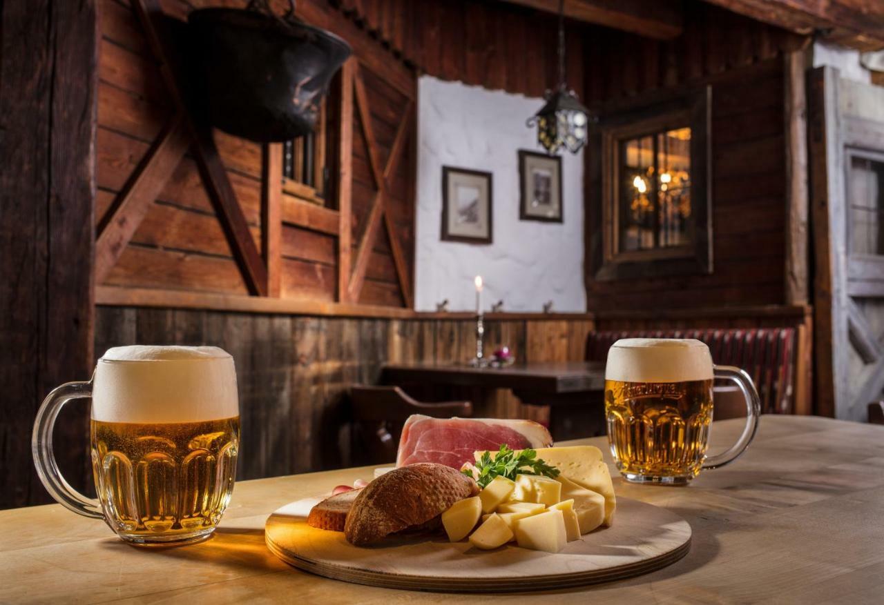 Hotel Hoehlenstein 턱스 외부 사진
