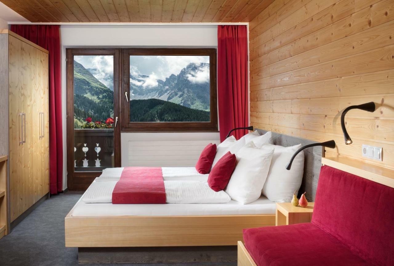 Hotel Hoehlenstein 턱스 외부 사진