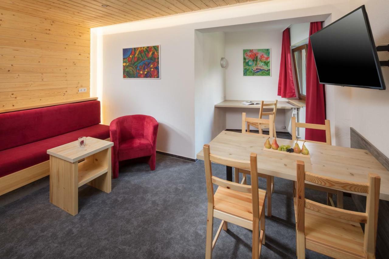 Hotel Hoehlenstein 턱스 외부 사진