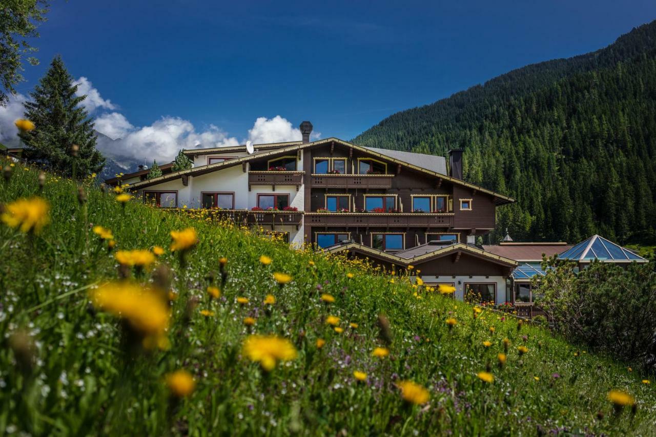 Hotel Hoehlenstein 턱스 외부 사진